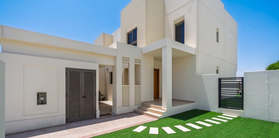 Stadthaus in Town Square, Dubai, VAE: 4 Schlafzimmer, 295 m2 Nr. 709627