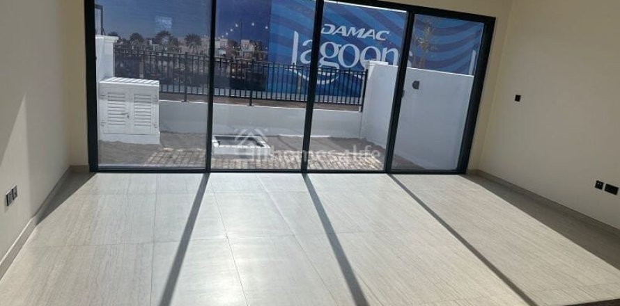 Vila di Damac Lagoons, Dubai, UAE 4 bilik tidur, 144 meter persegi № 709624