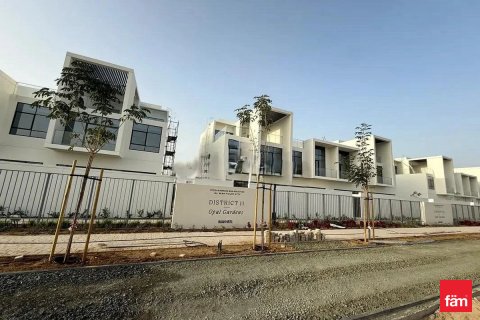 Townhouse în Dubai, EAU 4 dormitoare, 450.6 mp.  №719467