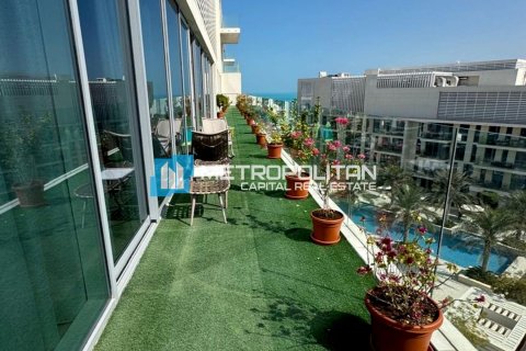 Apartment on the Saadiyat Island, Abu Dhabi, UAE 4 bedrooms, 502.8 sq.m. № 700488