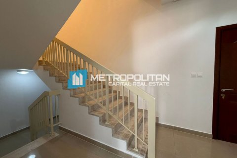 Villa in Abu Dhabi, UAE 5 bedrooms, 531.6 sq.m. № 700487 - photo 26