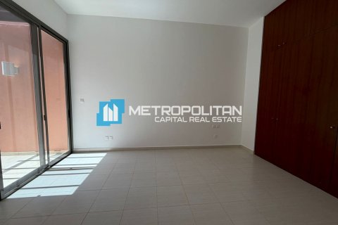 Villa in Abu Dhabi, UAE 5 bedrooms, 531.6 sq.m. № 700487 - photo 6