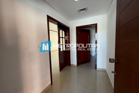 Villa in Abu Dhabi, UAE 5 bedrooms, 531.6 sq.m. № 700487 - photo 14