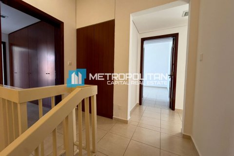 Villa in Abu Dhabi, UAE 5 bedrooms, 531.6 sq.m. № 700487 - photo 15