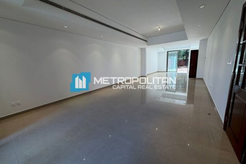 Villa til salg i Abu Dhabi, UAE 5 soveværelser, 531.6 kvm № 700486 - foto 23