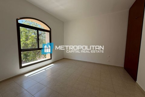 Villa til salg i Abu Dhabi, UAE 5 soveværelser, 531.6 kvm № 700486 - foto 28