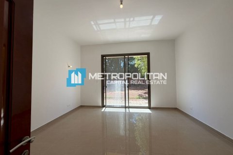 Villa til salg i Abu Dhabi, UAE 5 soveværelser, 531.6 kvm № 700486 - foto 6