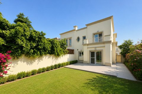 Villa i The Springs, Dubai, UAE 3 soveværelser, 326.59 kvm № 750405