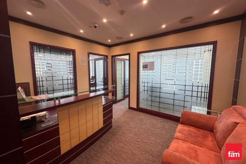 Dubai, UAE의 사무실 98.6제곱미터 번호 694317