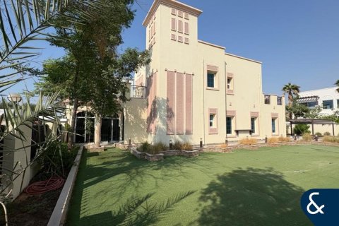 阿联酋 Dubai Jumeirah Village Triangle 待售 : 3 卧, 675 平方米 , 编号697737 - 照片 1