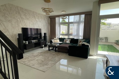 Купить таунхаус в DAMAC Hills (Akoya by DAMAC), Дубай, ОАЭ 3 спальни, 152м2, № 697738 - фото 1