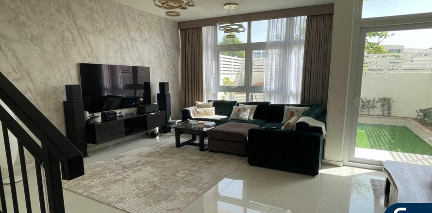 Таунхаус в DAMAC Hills (Akoya by DAMAC), Дубай, ОАЭ 3 спальни, 152м2 № 697738