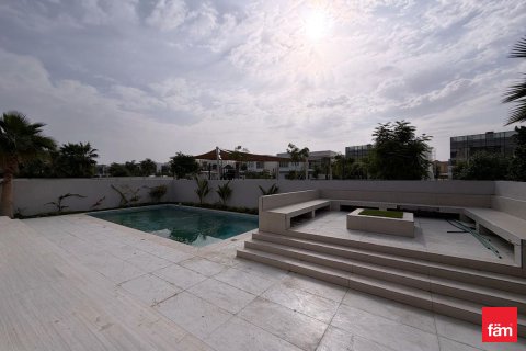 Villa in Jumeirah Park, Dubai, UAE 5 bedrooms, 755.6 sq.m. № 699003 - photo 13