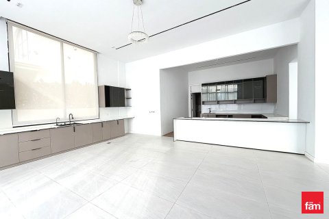 Villa in Jumeirah Park, Dubai, UAE 5 bedrooms, 755.6 sq.m. № 699003 - photo 2
