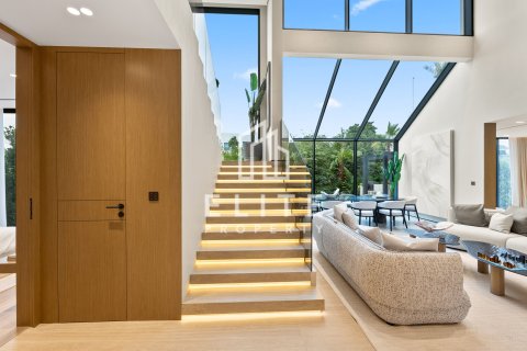 Villa zum Verkauf in Dubai, VAE 5 Schlafzimmer Nr. 681840 - Foto 13