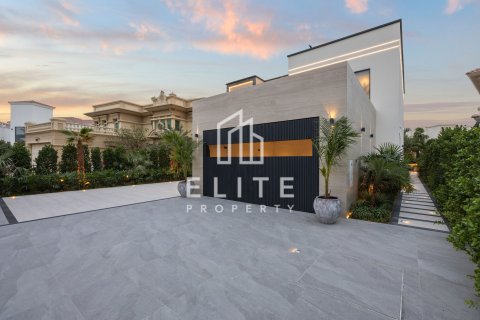 Villa zum Verkauf in Dubai, VAE 5 Schlafzimmer Nr. 681840 - Foto 3