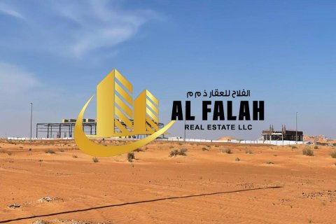 Tontti Sharjah, Arabiemiraatit 1787 m2 № 656038 - kuva 1