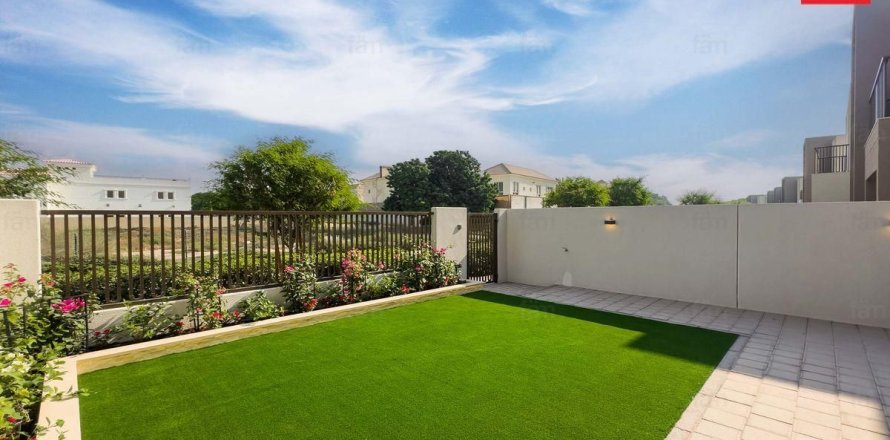 Adosado en Dubai, EAU 3 dormitorios, 181.1 m² № 655807