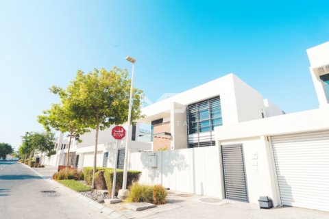 Villa  Yas Island, Abu Dhabijā, AAE 4 istabas, 463 m2 Nr. 555235 - attēls 49