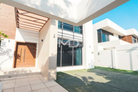 Villa  Yas Island, Abu Dhabijā, AAE 4 istabas, 463 m2 Nr. 555235 - attēls 46