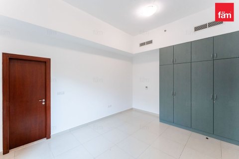 Lägenhet till försäljning i Dubai, UAE 1 sovrum, 141.7 kvm Nr. 727731 - fotografi 8