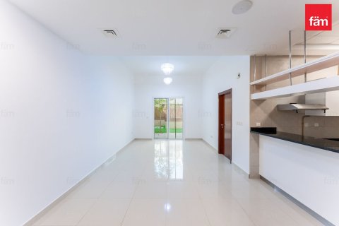 Lägenhet till försäljning i Dubai, UAE 1 sovrum, 141.7 kvm Nr. 727731 - fotografi 3