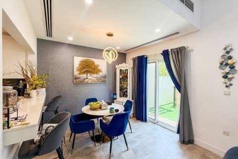 Villa in Dubai Land, Dubai, UAE 3 bedrooms, 165 sq.m. № 721987 - photo 10