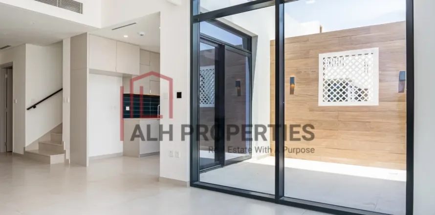 Shtëpi në qytet në Arabian Ranches 3, Dubai, Emiratet e Bashkuara Arabe 4 dhoma gjumi, 146 m2. № 690310