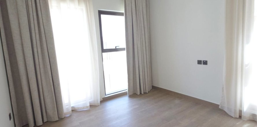 Kaupunkipientalo Damac Lagoons, Dubai, Arabiemiraatit 4 makuuhuonetta, 144 m2 № 715670