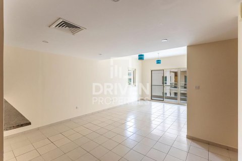Greens, Dubai, UAE의 판매용 아파트 침실 2개, 107.4제곱미터 번호 743314 - 사진 6