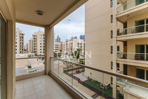Greens, Dubai, UAE의 판매용 아파트 침실 2개, 107.4제곱미터 번호 743314 - 사진 1