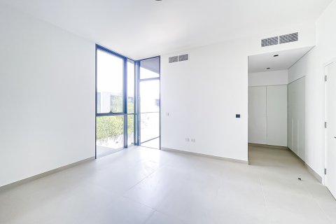 Townhouse in Tilal City, Sharjah, UAE 2 bedrooms, 175.03 sq.m. № 748245 - photo 14