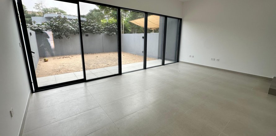 Townhouse in Tilal City, Sharjah, UAE 2 bedrooms, 175.03 sq.m. № 748245