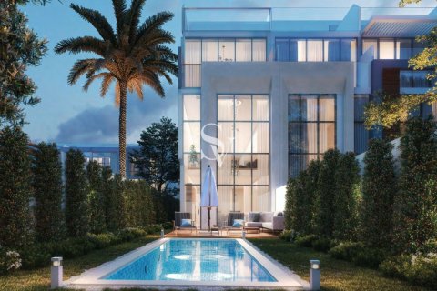 Városi lakóépület itt: Dubai Investment Park, EAE, 3 hálószoba, 118 m², azonosító: 707400