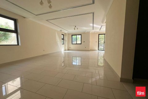 Dubai, UAE의 판매용 빌라 침실 4개, 432제곱미터 번호 695303 - 사진 2