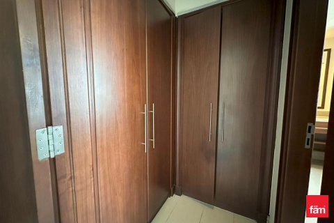 Dubai, UAE의 판매용 빌라 침실 4개, 432제곱미터 번호 695303 - 사진 15