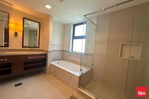 Dubai, UAE의 판매용 빌라 침실 4개, 432제곱미터 번호 695303 - 사진 16