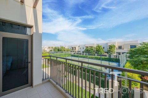 Řadový dům v Town Square, Dubai, SAE 4 ložnice, 228 m² Č.: 586447 - fotografie 11