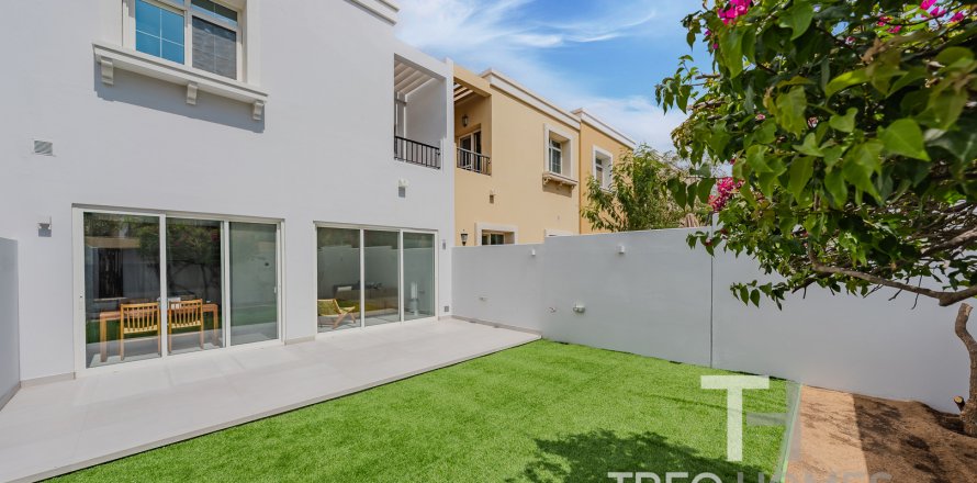 Villa itt: Arabian Ranches, Dubai, EAE, 2 hálószoba, 165 m², azonosító: 586445