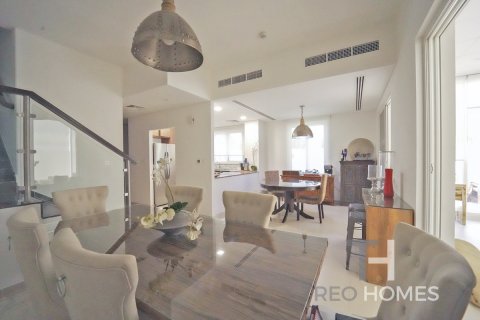 Townhouse in Mudon, Dubai, UAE 4 bedrooms, 264 sq.m. № 586442 - photo 5