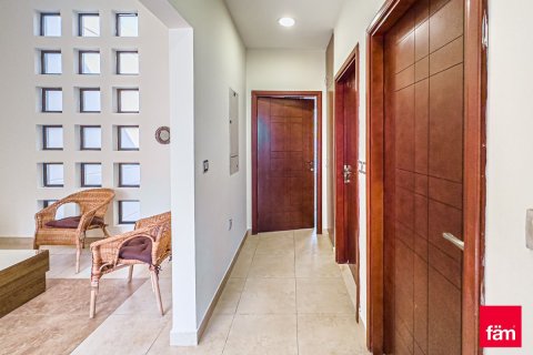 Shtëpi në qytet në Dubai, Emiratet e Bashkuara Arabe 4 dhoma gjumi, 563.6 m2. № 694239 - Foto 22