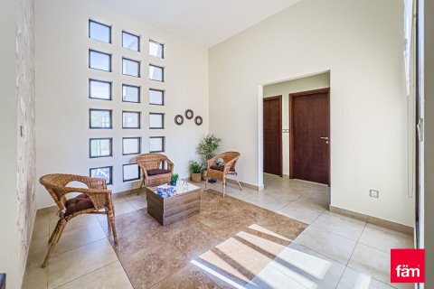 Shtëpi në qytet në Dubai, Emiratet e Bashkuara Arabe 4 dhoma gjumi, 563.6 m2. № 694239 - Foto 21