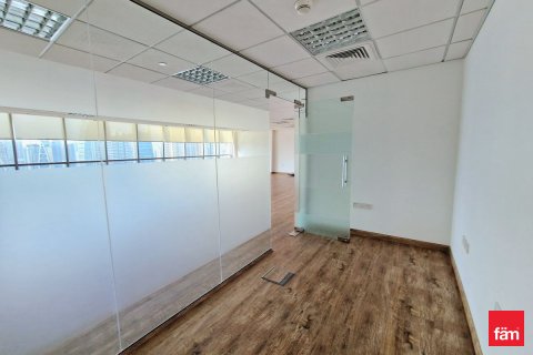 Toimisto Dubai, Arabiemiraatit 111 m2 № 722485 - kuva 5