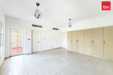 Вилла Дубай, БАӘ-да 3 жатын бөлмелер, 265.4 м² № 722488 - фото 7