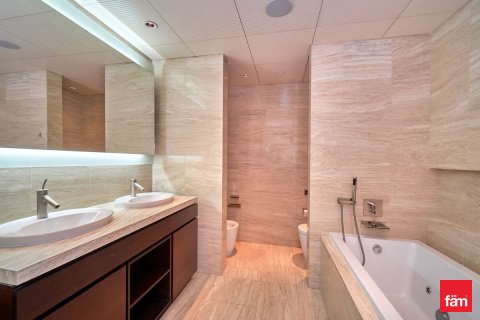 Apartamento en venta en Downtown Dubai (Downtown Burj Dubai), Dubai, EAU 2 dormitorios, 165.2 m2 № 701359 - foto 11