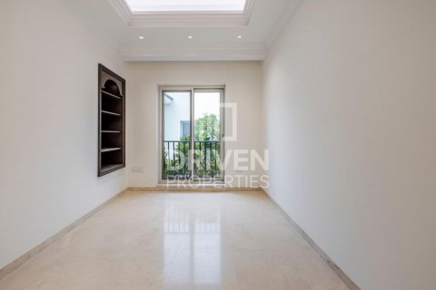 Vila di Mohammed Bin Rashid City, Dubai, UEA 4 kamar tidur, 595 m2 nomor 603251 - foto 12