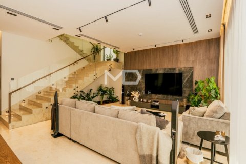 Vila na Yas Island, Abu Dhabi, SAE 4 ložnice, 350 m² Č.: 555229 - fotografie 7