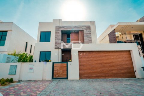 Vila na Yas Island, Abu Dhabi, SAE 4 ložnice, 350 m² Č.: 555229 - fotografie 66