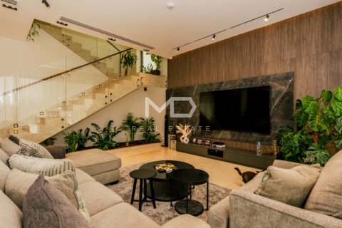 Vila na Yas Island, Abu Dhabi, SAE 4 ložnice, 350 m² Č.: 555229 - fotografie 4