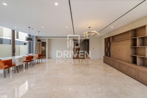 阿联酋 Dubai Jumeirah 待售 : 5 卧, 540 平方米 , 编号601882 - 照片 2